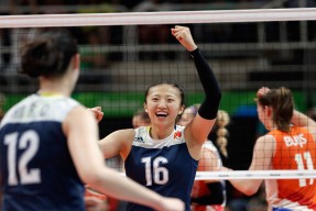 开云体育APP下载-_城市天际线攀爬：在摩天楼间挑战自我_，城市天际线怎么变高楼