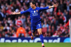 野外洞穴探险攀岩，挑战自然的极限，野外探险山洞视频