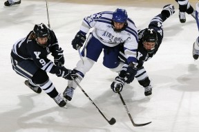 开云网址-_爵士队攻防两端稳定，排名持续提升_，爵士队强不强