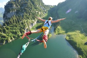 开云体育官方下载-_快船外线手感火热，战胜劲敌_，快船的内线